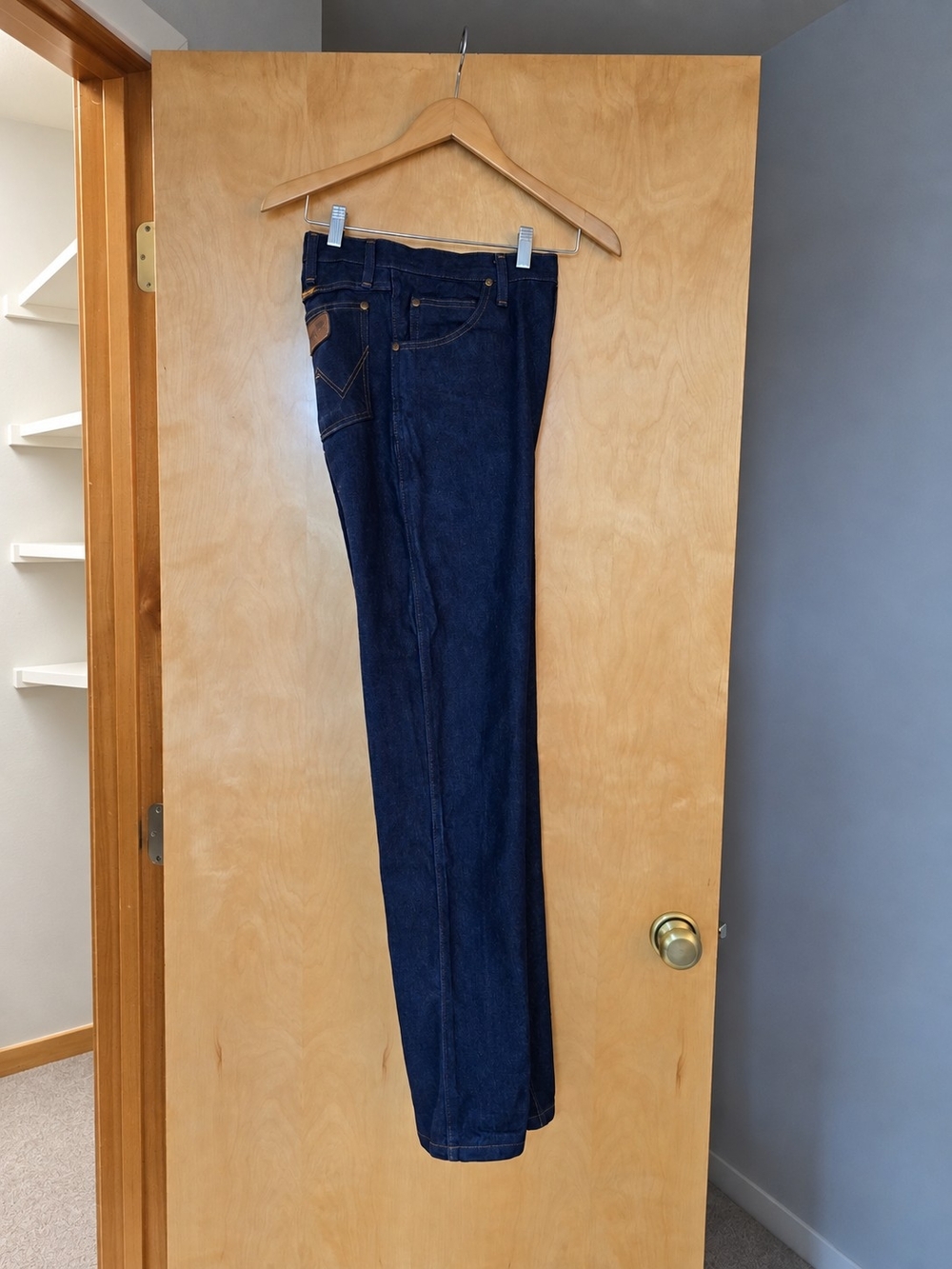 Wrangler Men's Dark Wash Straight Leg Denim Jeans - Size 32x34